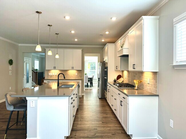 Building Photo - 321 Heritage Regency Dr