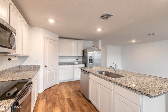 Building Photo - 1009 Rosetta Dr