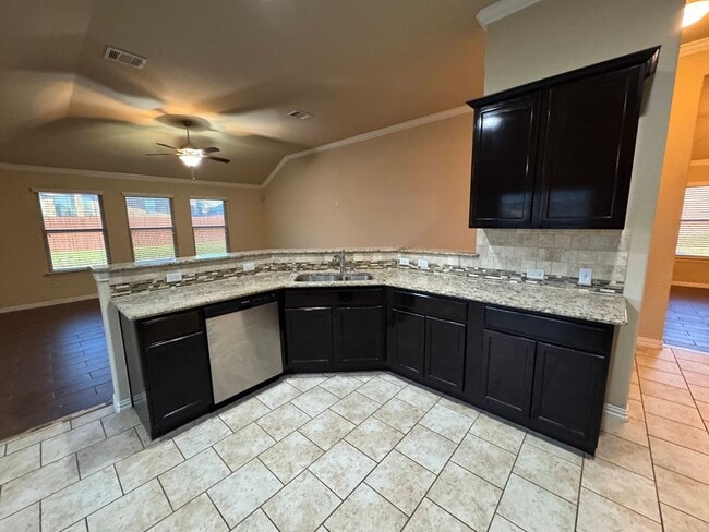 Building Photo - 6401 Alabaster Dr