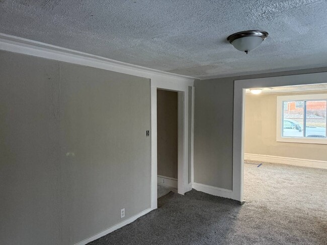 Building Photo - 2072 Salisbury Hwy