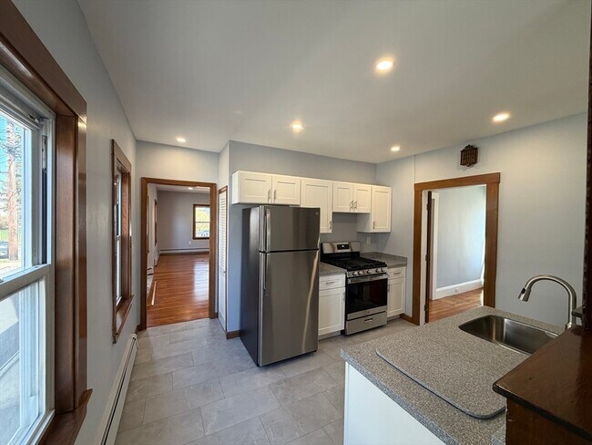 Building Photo - 117 Merrymount Rd