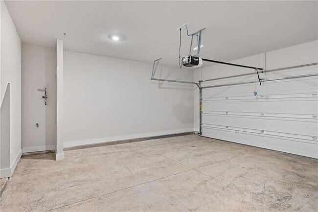 Building Photo - 1251 Wintergreen Wy