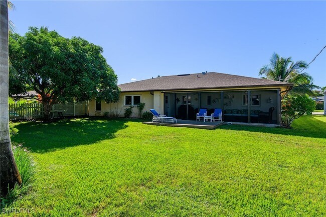 Building Photo - 1337 Wisconsin Dr