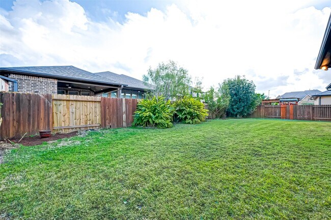 Building Photo - 4311 Madera Creek Ln