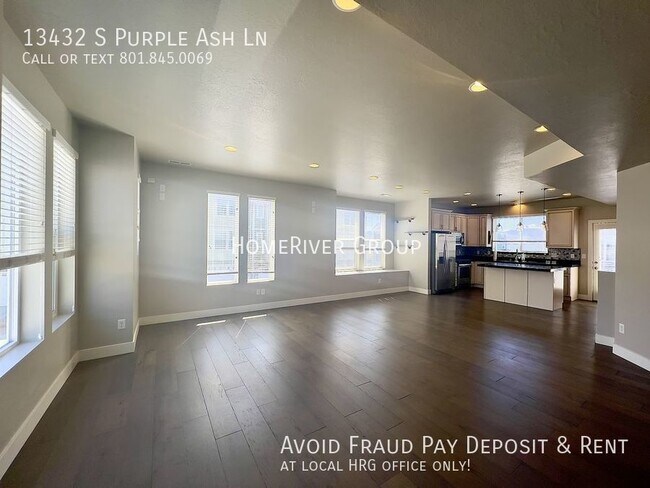 Building Photo - Beautiful Town Home For Rent!!