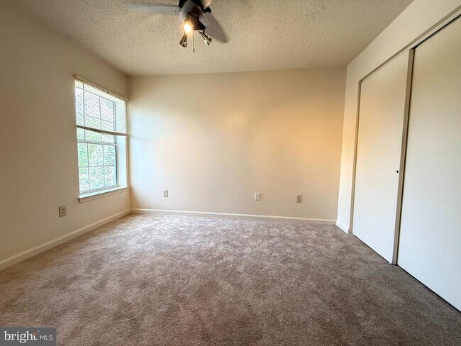 Building Photo - 10318 Westridge Dr
