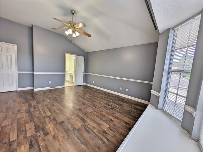 Building Photo - 19514 Azalea Valley Dr