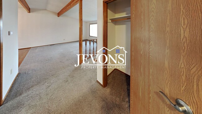 Building Photo - 209 N 72nd Ave