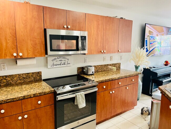 Building Photo - 16628 SW 47th Ter