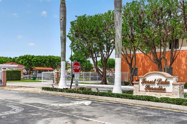 Building Photo - 5732 SW 162nd Pass