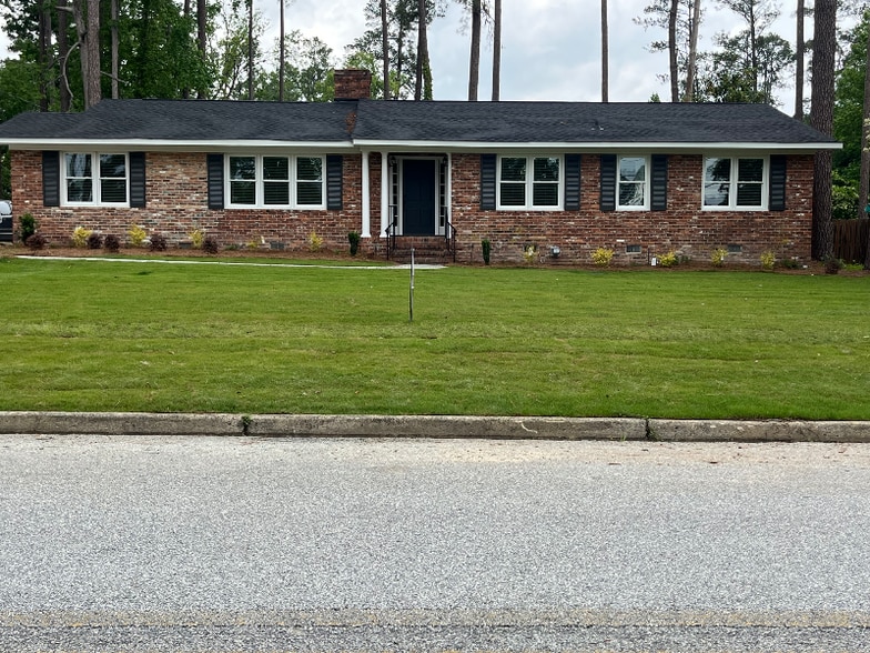 Building Photo - 3517 Jamaica Dr