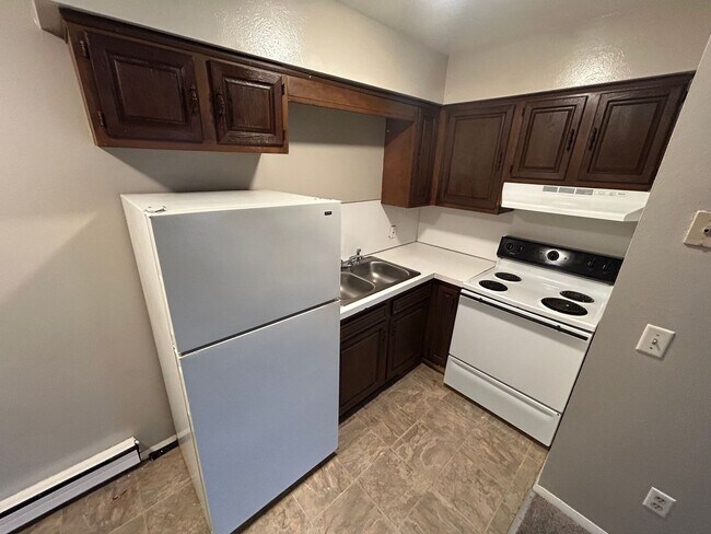 Building Photo - 1618 Milburn Ave