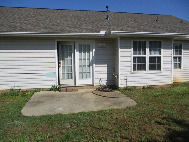 Building Photo - Great Location in Columbia County
