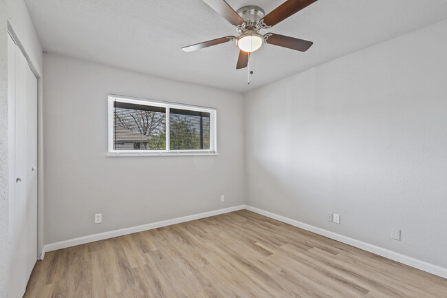 Building Photo - The Carroll Ann Apartments