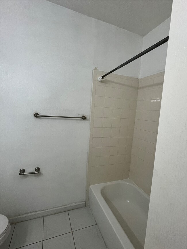 Building Photo - 4219 Benard Ct