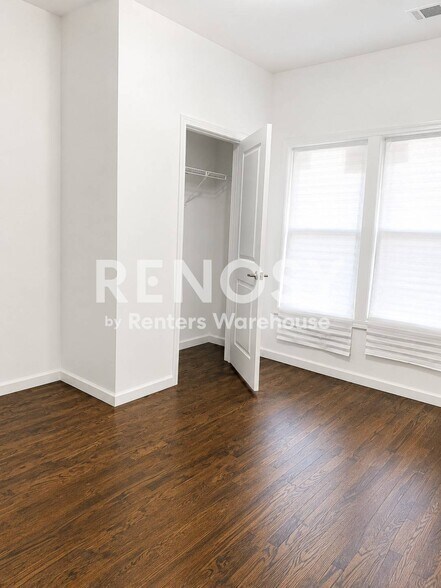 Building Photo - 1577 Olympian Cir SW