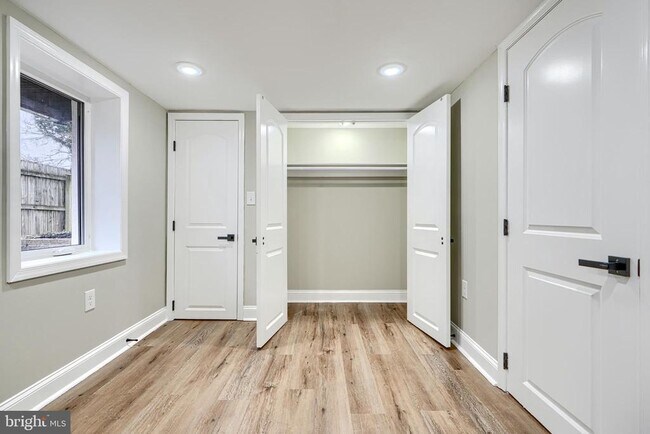 Building Photo - 3901 Forrester Ave