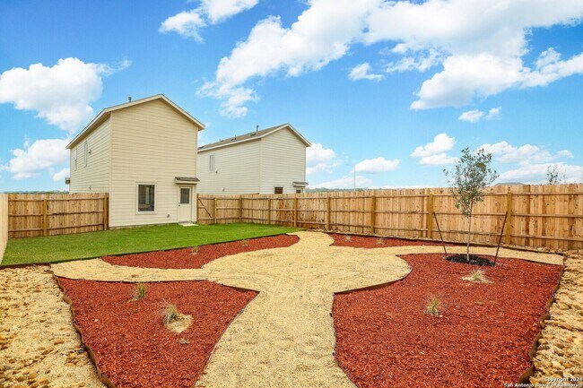 Building Photo - 3710 Millbrook Wy