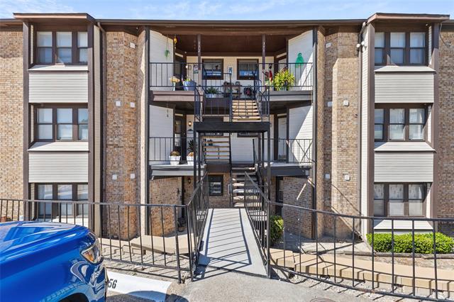 Building Photo - 271 Henry Chandler Dr
