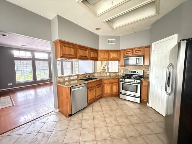 Building Photo - 14334 Fair Knoll Way