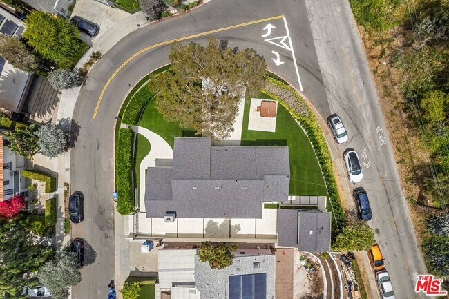 Building Photo - 266 Mabery Rd