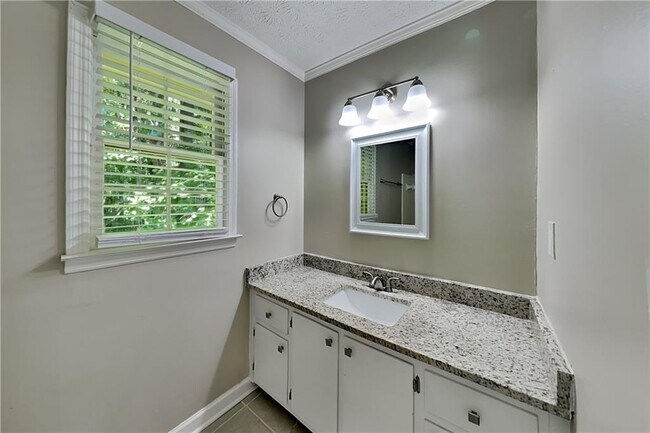 Building Photo - 3940 Camrose Pl