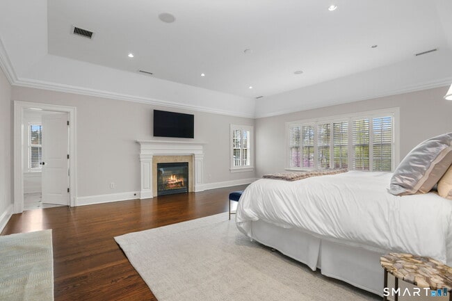 Building Photo - 774 South Ave