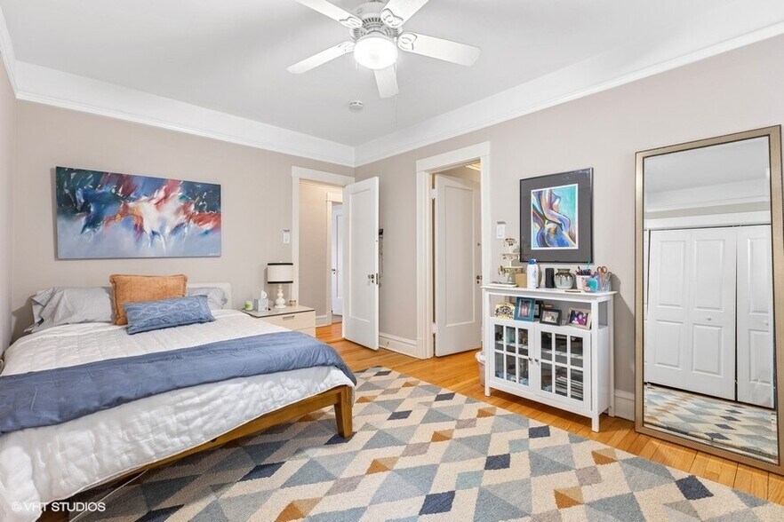 Building Photo - 935 Judson Ave