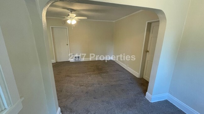 Building Photo - Nostalgic 2 BD | 2 BA House w/ Large Backy...