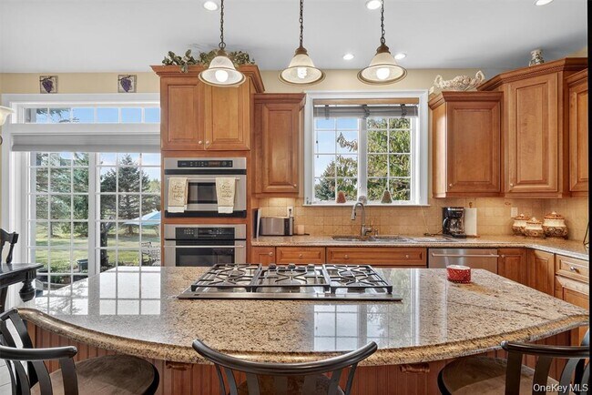Building Photo - 36 Deangelis Dr