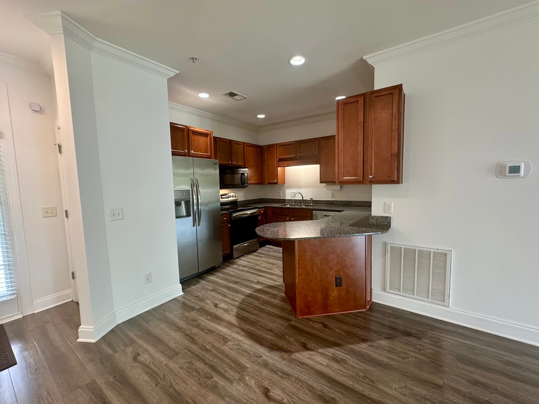 Building Photo - 149 Breezes Dr