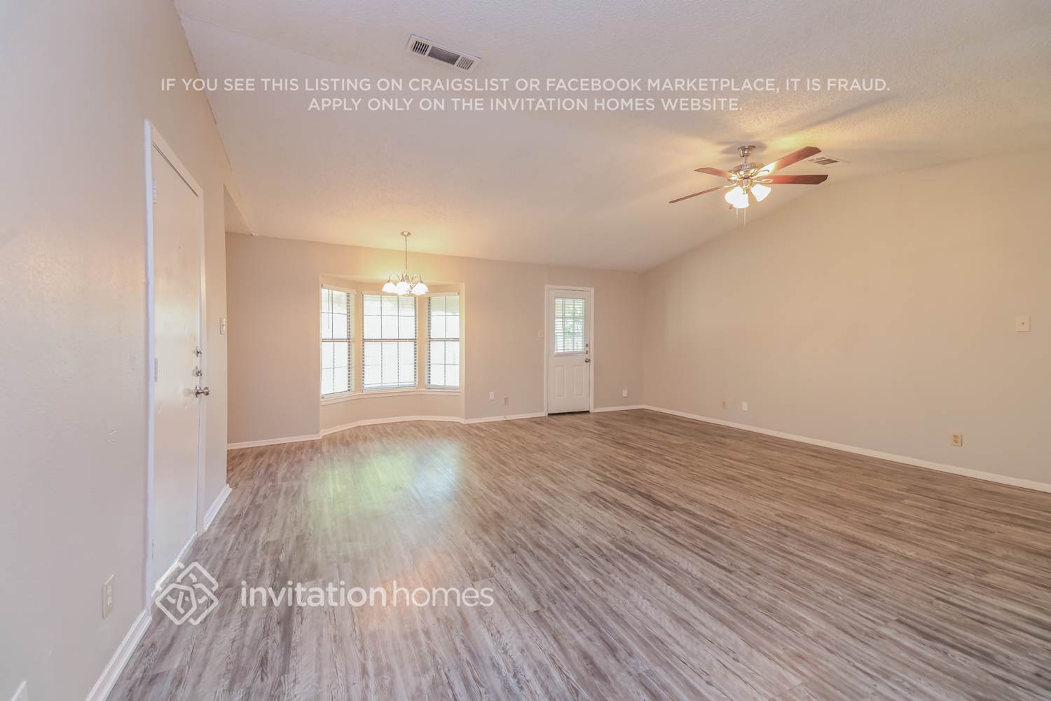 Building Photo - 912 Meadowdale Dr