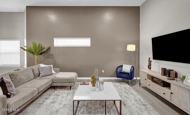 Building Photo - 15340 Resolve Dr