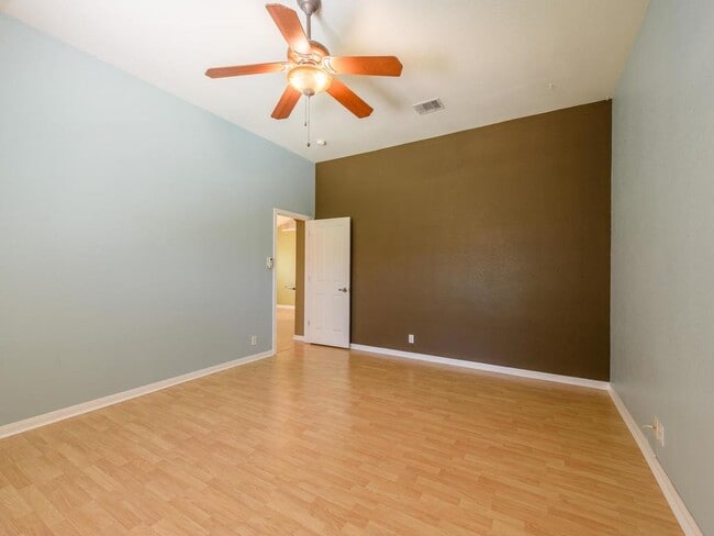 Building Photo - 442 S Lynnwood Trail