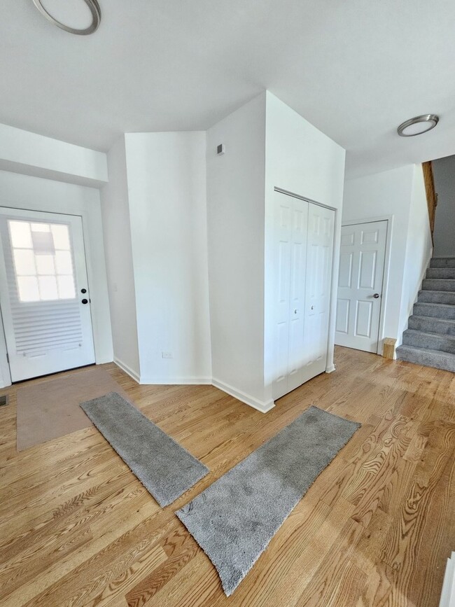 Building Photo - 1269 Bradley Cir