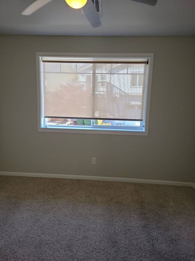 Building Photo - Live it up in Jacksonville's McCully Lane ...