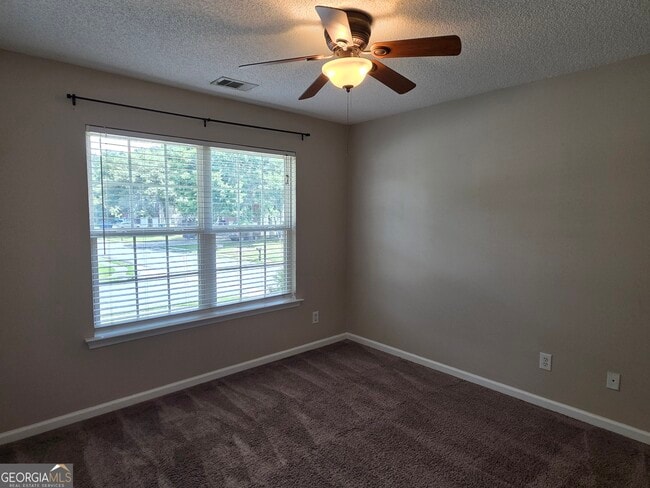 Building Photo - 301 Aspen Arbor