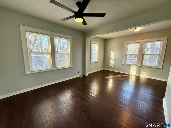 Building Photo - 95 Pope St