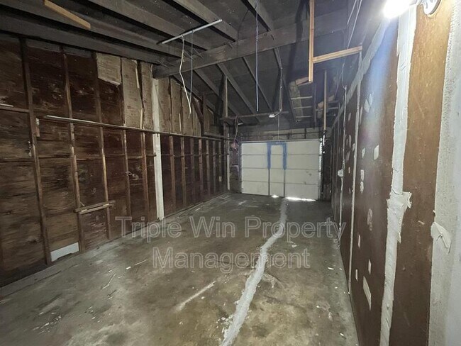Building Photo - 11923 San Andres Dr