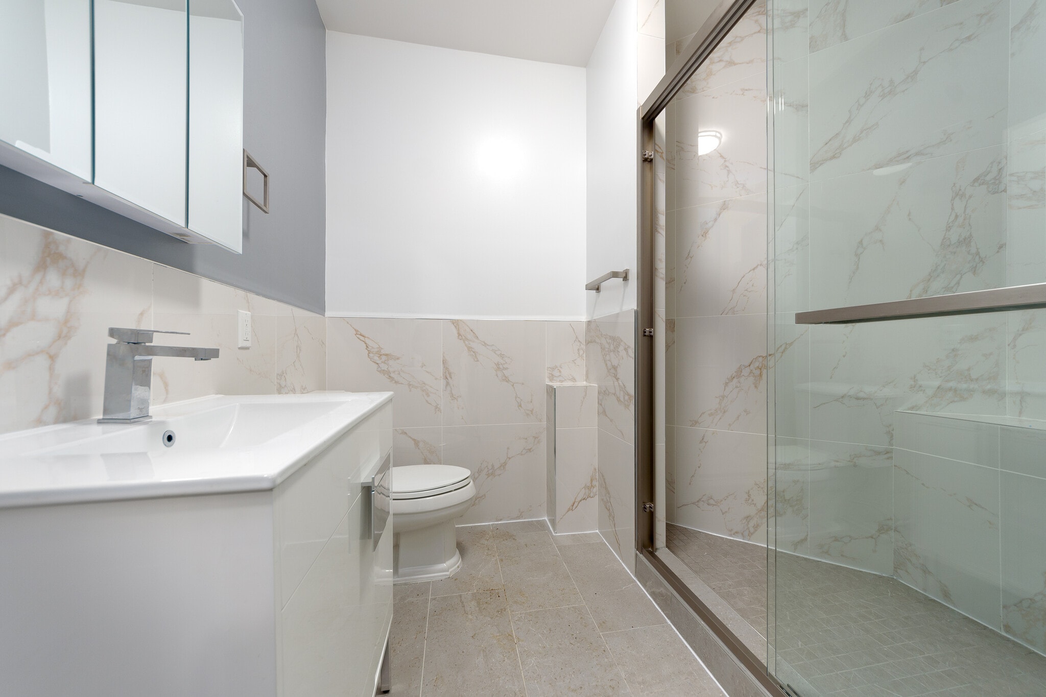 Building Photo - 222 Primrose Ave