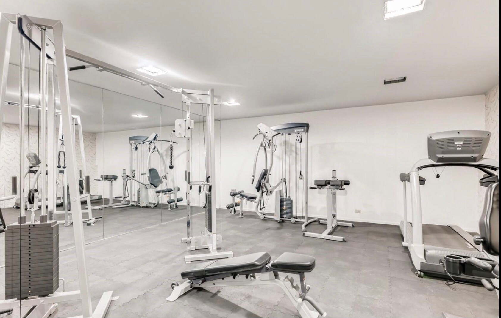 Building Photo - 3349 S Monaco Street Pky