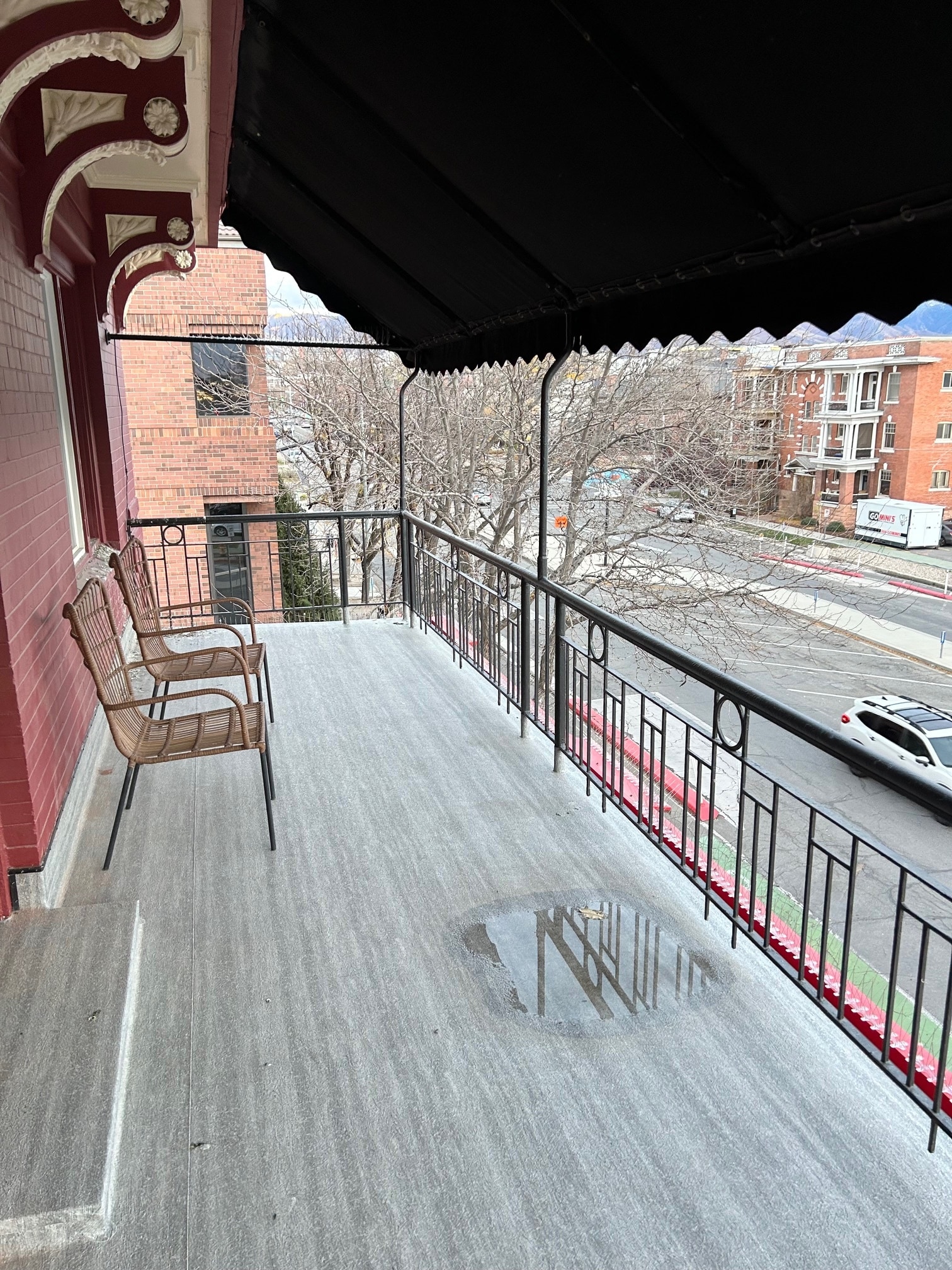 Outdoor Patio - 251 E Broadway