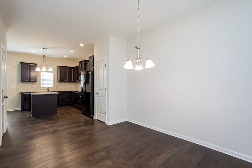 Building Photo - 377 Crawford Pkwy