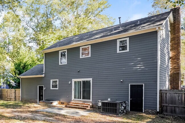 Building Photo - 1716 Netherfield Ln