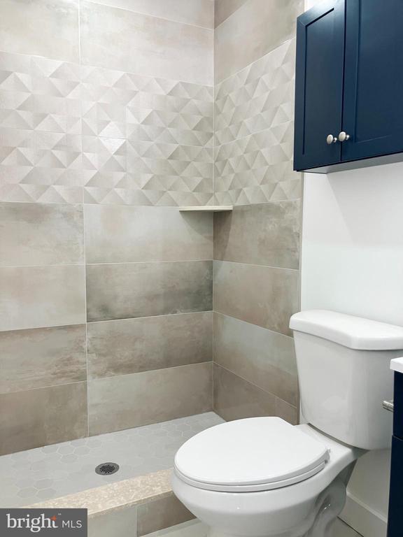 Building Photo - 428 Hampton Ct