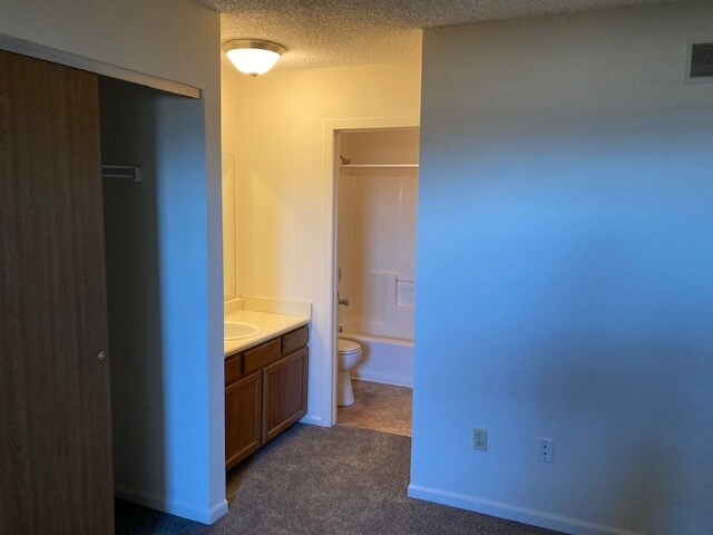 Master Bath - 8270 Butler Warren Rd