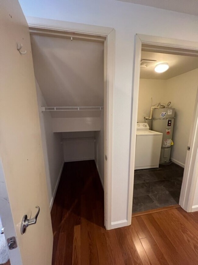 Building Photo - Belltown Loft Condo