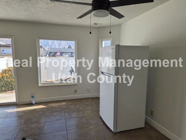 Building Photo - 747 Hanover Dr