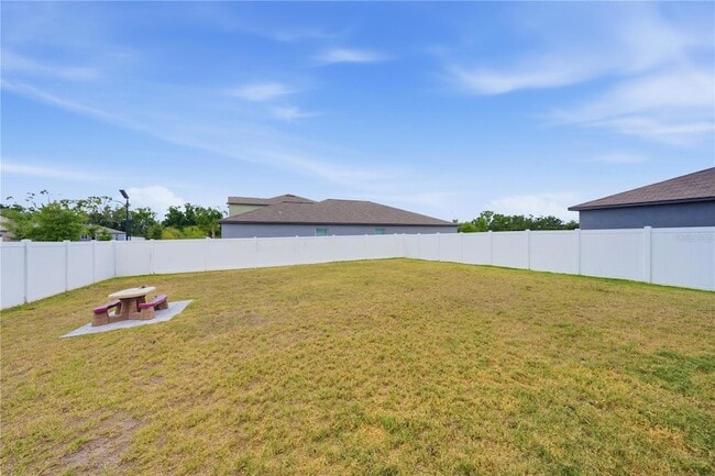 Building Photo - 10291 Shady Preserve Dr