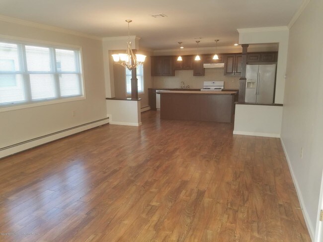 Building Photo - 229 Torrey Pines Dr